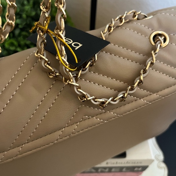 Bebe faux leather quilted tan shoulder bag with chain strap new retail $89 - Picture 10 of 14